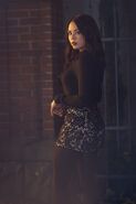 S1 Mona Vanderwaal 1