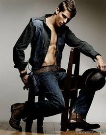 Sean faris photo 11