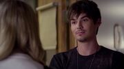 Pretty Little Liars S05E07 038