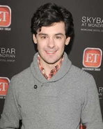 Brendan-robsinson-tv-guide-hot-list-party-2012.jpg (56 KB)