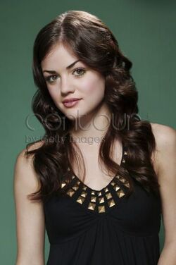 De Pretty Little Liars: Aria (Lucy Hale), Spencer e o signo das  personagens da série! - Purebreak