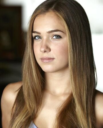 Haley Lu Richardson Pretty Little Liars Wiki Fandom