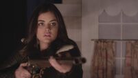 Pretty Little Liars S05E01 379