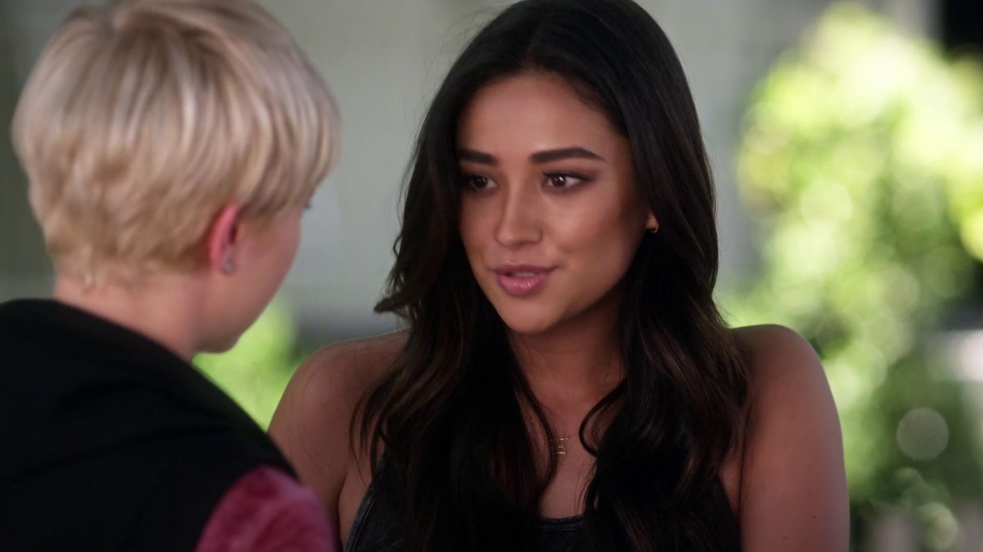 Pretty Little Liars na platformě X: „#TBT to prom in the