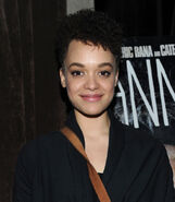 Britne Oldford 4