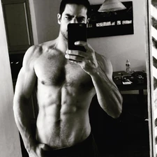 Brant as Noel on PLL Set