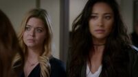 Pretty.Little.Liars.S07E11.Playtime.1080p.WEB-DL.DD5.1.H264-NTb 0102