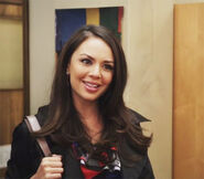 Mona Vanderwaal1