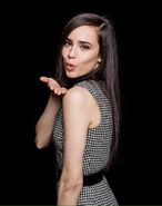 Sofia-carson-1492374584