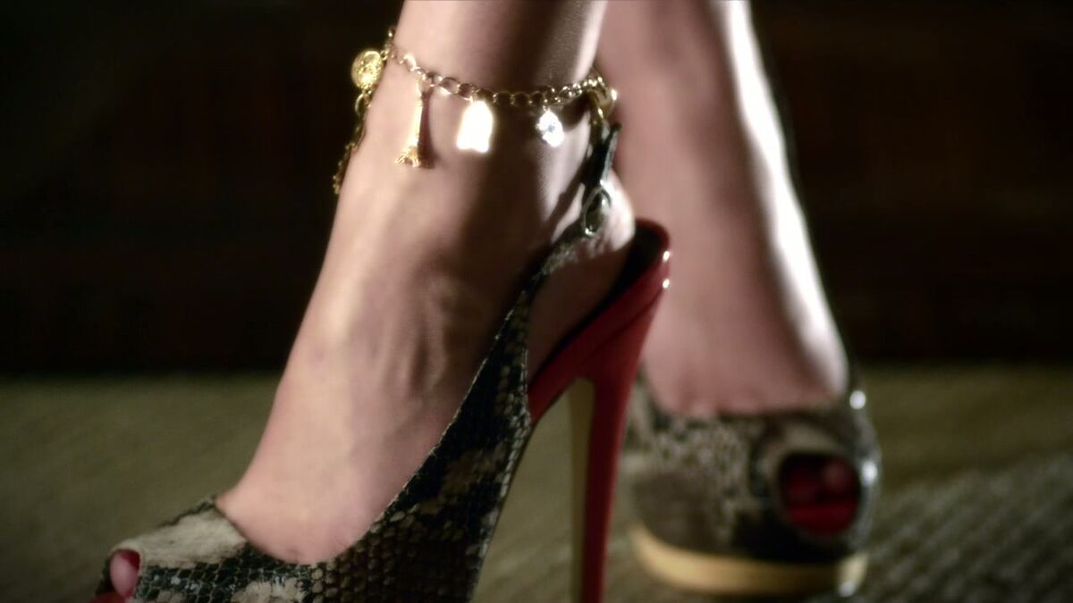 Alison s Anklet Pretty Little Liars Wiki Fandom
