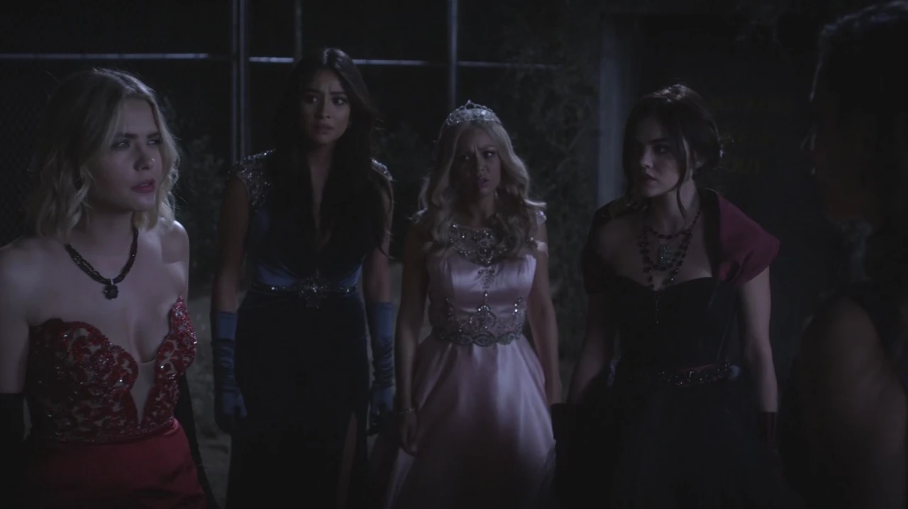 open lace back dress Watch Pretty Little Liars: Season 6 main image 1