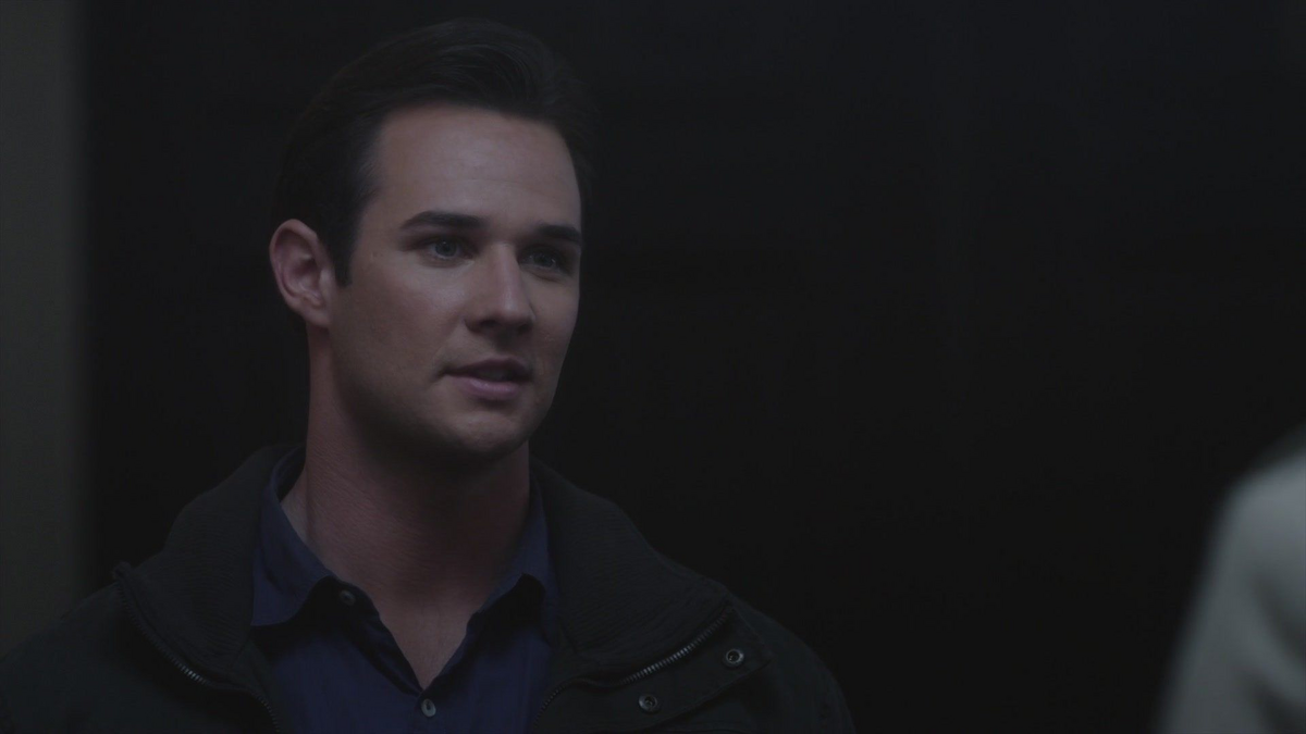 Ian Thomas Pretty Little Liars Wiki Fandom