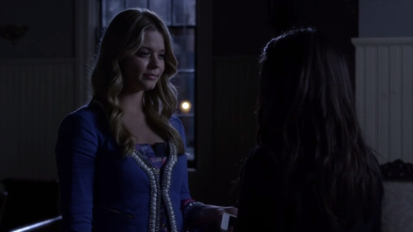 Shes so adorable pretty little liars fandom GIF - Pesquisar em GIFER