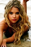 Ashley-benson-mobile-wallpaper.jpg (66 KB)