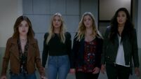 Pretty.Little.Liars.S07E11.Playtime.1080p.WEB-DL.DD5.1.H264-NTb 0077