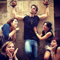 Nathaniel Buzolic - Wikipedia