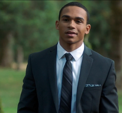 Noah Gray-Cabey, Pretty Little Liars Wiki