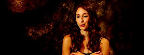 Troian-Bellisario-troian-bellisario-23079221-500-193