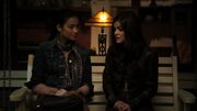 Emily S01E01 028.jpg