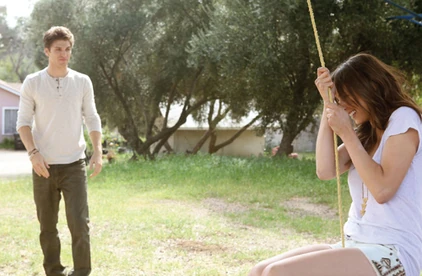 Troian-swinging-bellisario-keegan-allen