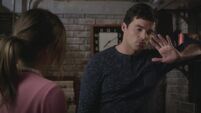 Pretty Little Liars S05E24 163