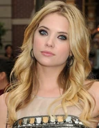 Ashley-benson-01.jpg (87 KB)