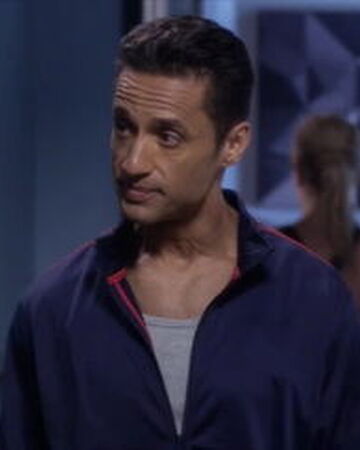 Dominic Costello Pretty Little Liars Wiki Fandom