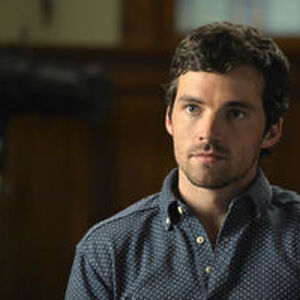 Ezra Fitz Pretty Little Liars Wiki Fandom