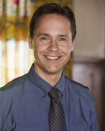 Byron Montgomery Pretty Little Liars Wiki Fandom