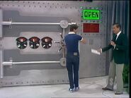 Safecrackers(8-22-1983)7