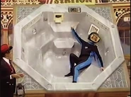 ChantelDive3.jpg (79 KB)