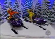 Pushover2yamahamountainmax700snowmobiles6