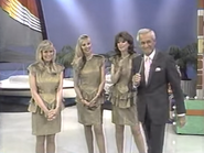 Beauties in Gold 2.png (177 KB)