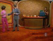 Grocerygame(12-18-1972)15