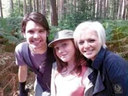 2x5BehindtheScenes-Andrew-LeePotts,HannahSpearritt&MabelRogers.jpg (16 KB)