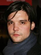 Andrew-lee-potts-0