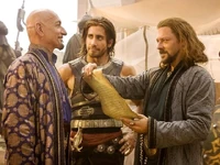 Nizam talking to Dastan and Tus after the siege