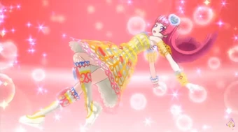 Honey Idol ☆ Grand Prix No.1 Coord | PriPara Wiki | Fandom