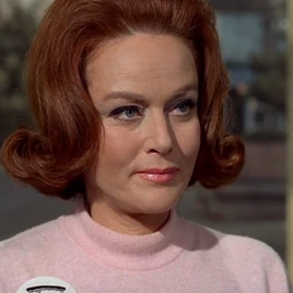 Nadia Rakowski - Profile