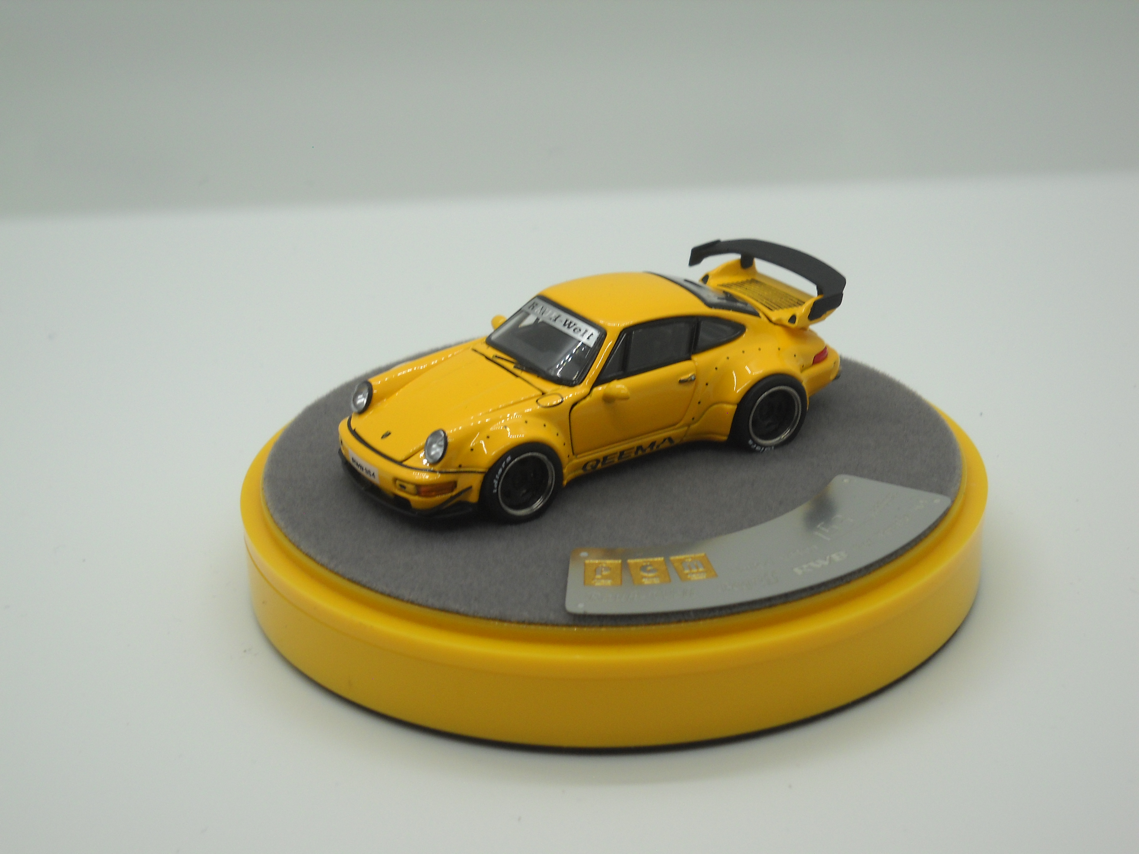 RWB 964 Yellow Premium | Private Goods Model (PGM) Wiki | Fandom