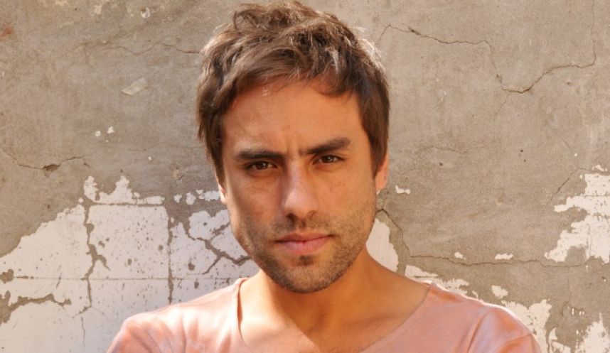 альваро гомес