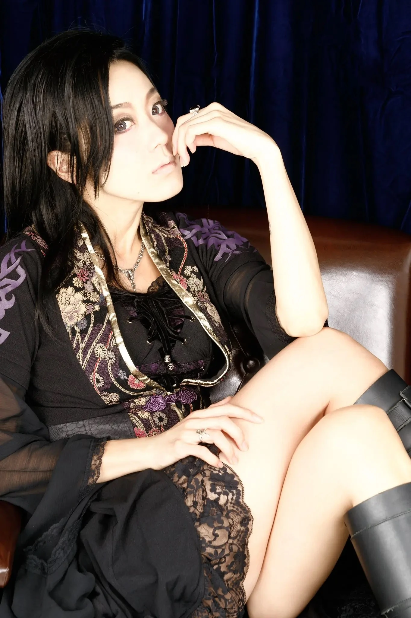 Reflecting on Ruth Asawa and the Garden of Remembrance, image size:1364x2048