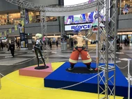 Imaishi statue photos.png (3.55 MB) Photo of event statues uploaded on Imaishi's Twitter