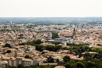 Nîmes