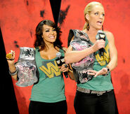 Raw 11-15-10 6