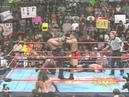 8-7-00 Nitro 4.jpg (19 KB)