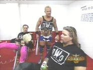 12-27-99 Nitro 22.jpg (12 KB)