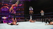 205 Live (September 10, 2019) 15.jpg (97 KB)