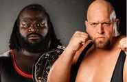 Mark Henry vs. The Big Show
