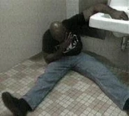 Thunder 2-4-99 3.jpg (6 KB) Vincent left choking on the floor by Stevie Ray.